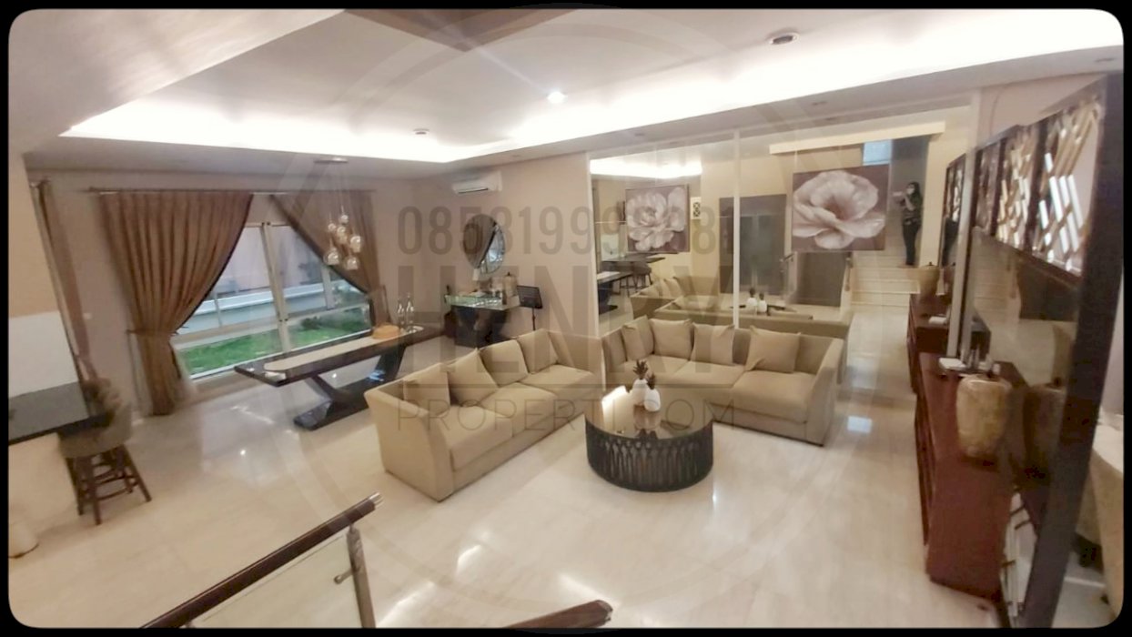 DIJUAL CEPAT RUMAH BERASA VILLA EMERALD COVE Gading Serpong Ada Lift