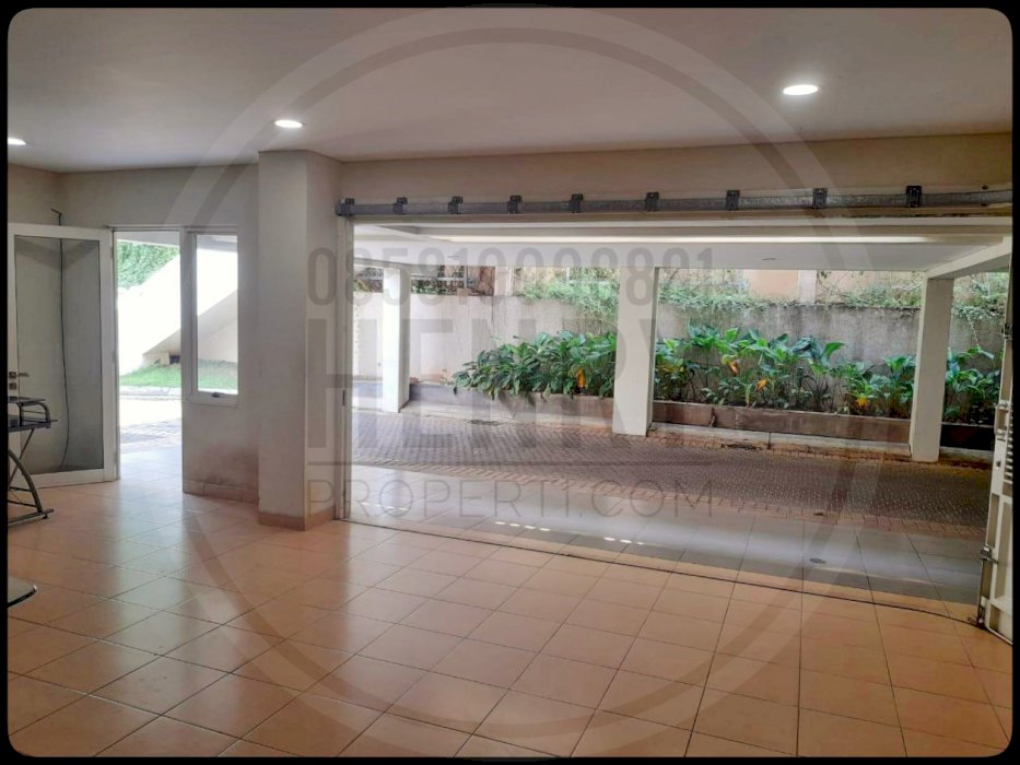 DIJUAL CEPAT RUMAH BERASA VILLA EMERALD COVE Gading Serpong Ada Lift