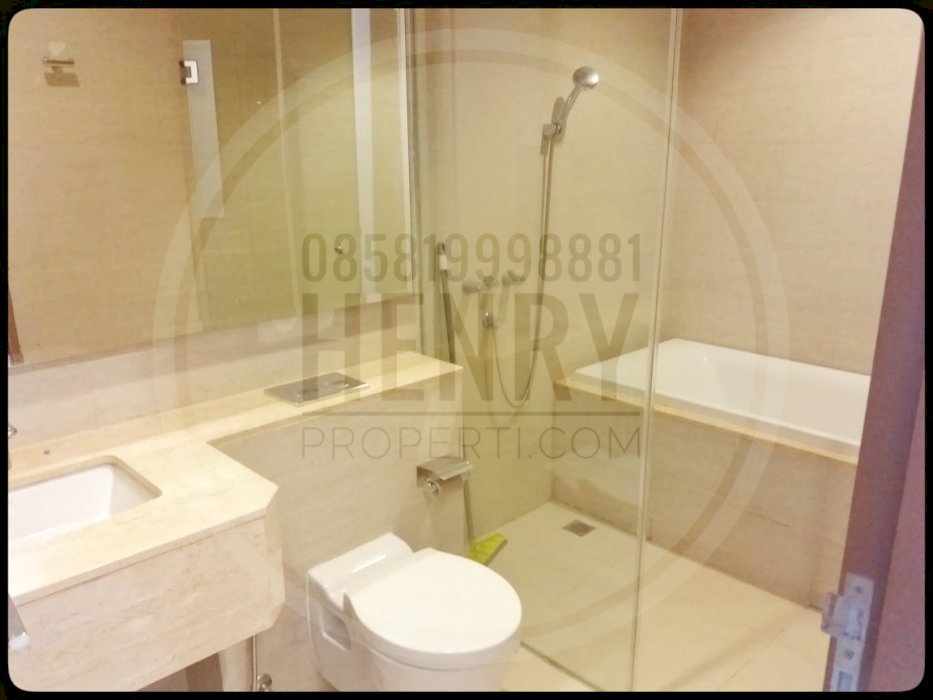 Dijual Cepat 2+1BR Full Furnish Pool View Mid Floor Taman Anggrek Res