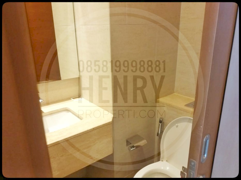 Dijual Cepat 2+1BR Full Furnish Pool View Mid Floor Taman Anggrek Res