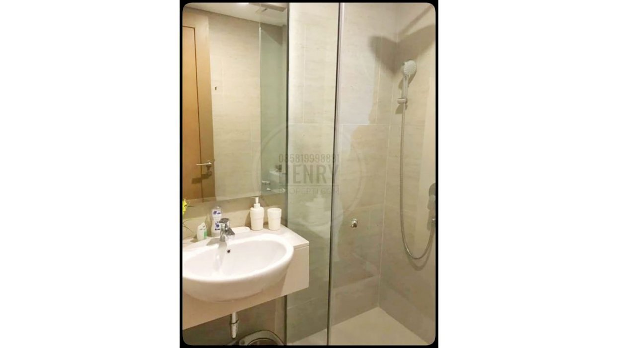 Dijual Cepat 1 BR at Taman Anggrek Residence Full Furnish Pool Viev