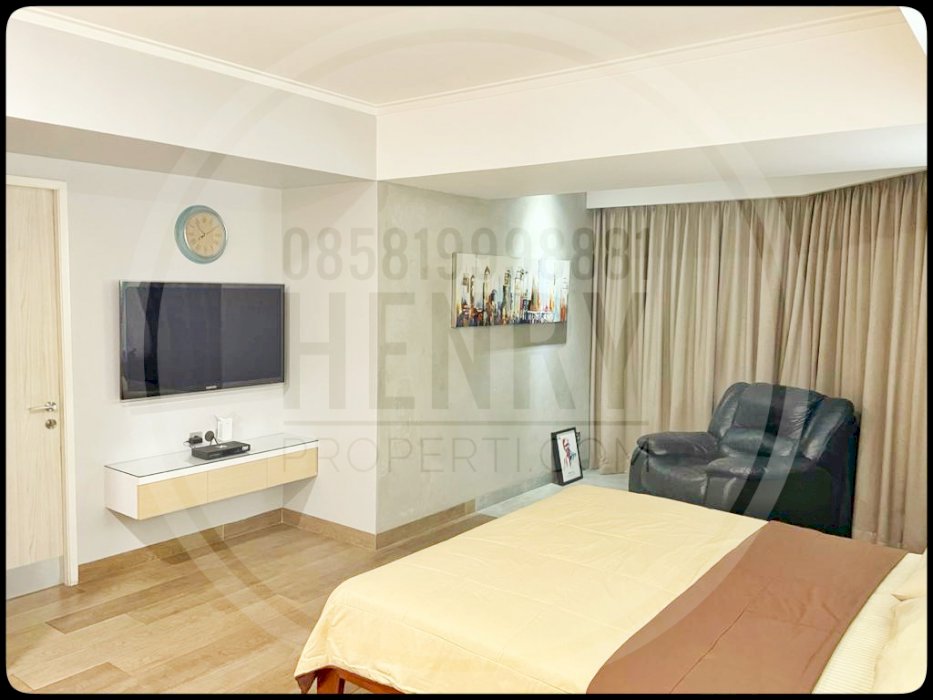 Dijual Cepat 3+1BR Full Furnish Full Renov dari 2 Unit Gabung 2 BR