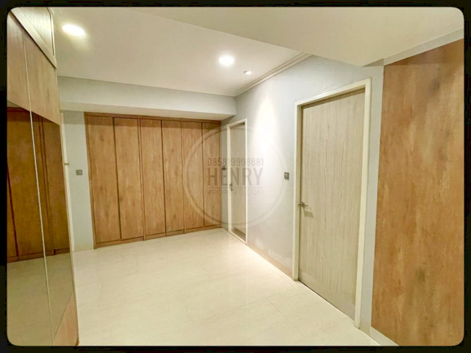 FOR SALE BEAUTY UNITÂ  4+1BR CITY VIEW at Apartment Taman Anggrek Condo
