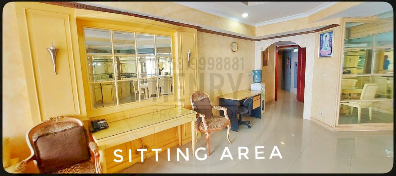 DIJUAL CEPAT HARGA TERMURAH Unit 3+1BR Best City View Lantai Tinggi