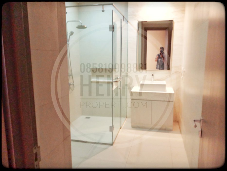 FOR SALEÂ  2 BR SHM Mid Fl. Pool View Full Furnish Apt Residence 8 SCBD