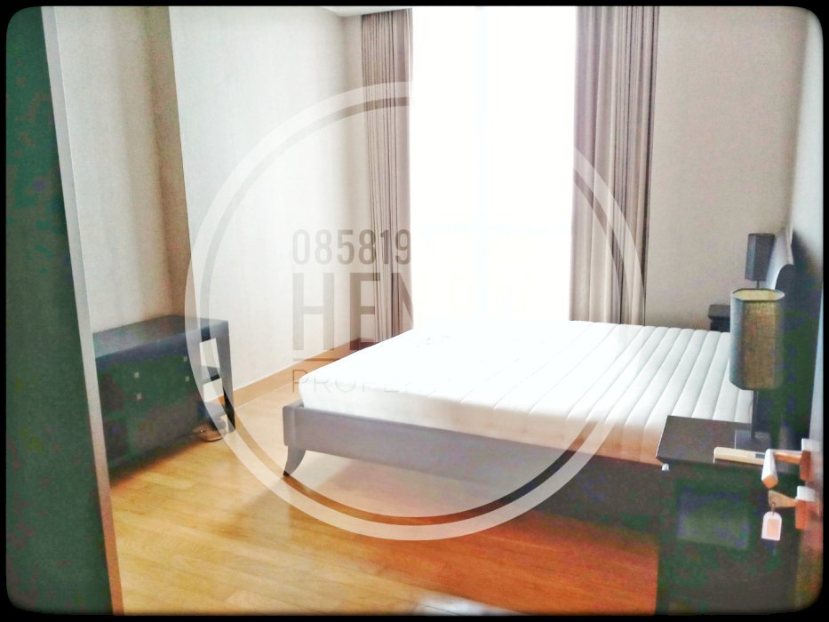 FOR SALEÂ  2 BR SHM Mid Fl. Pool View Full Furnish Apt Residence 8 SCBD