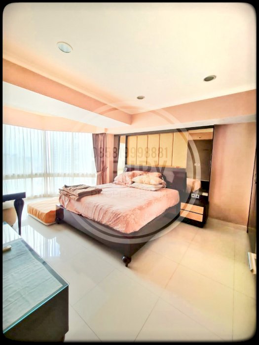 FOR RENT BEAUTY UNITÂ  4+1BR CITY VIEW at Apartment Taman Anggrek Condo