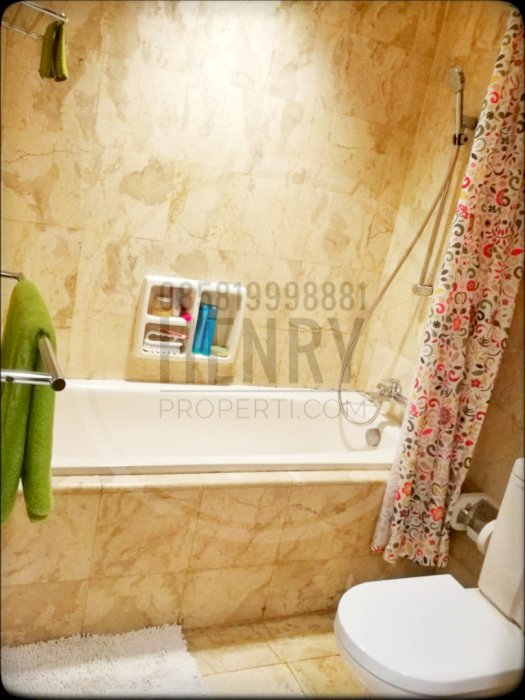 For Rent 2+1BR at Park Royal Suites Mid Fl City View Full Furnish