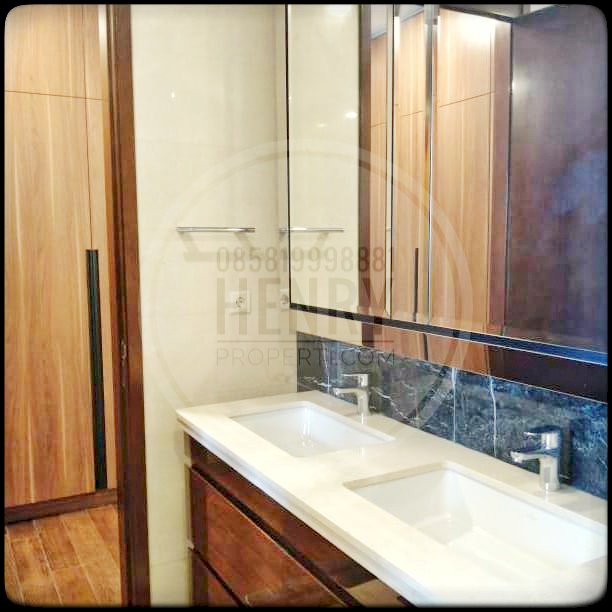 For Rent 2+1BR Anandamaya Residence Tower 3 Low Floor City View