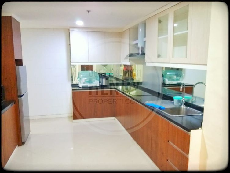 Taman Anggrek Condo Dijual Unit 3+1BR Full Renov Tinggal Bawa Koper