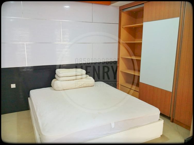 Taman Anggrek Condo Dijual Unit 3+1BR Full Renov Tinggal Bawa Koper