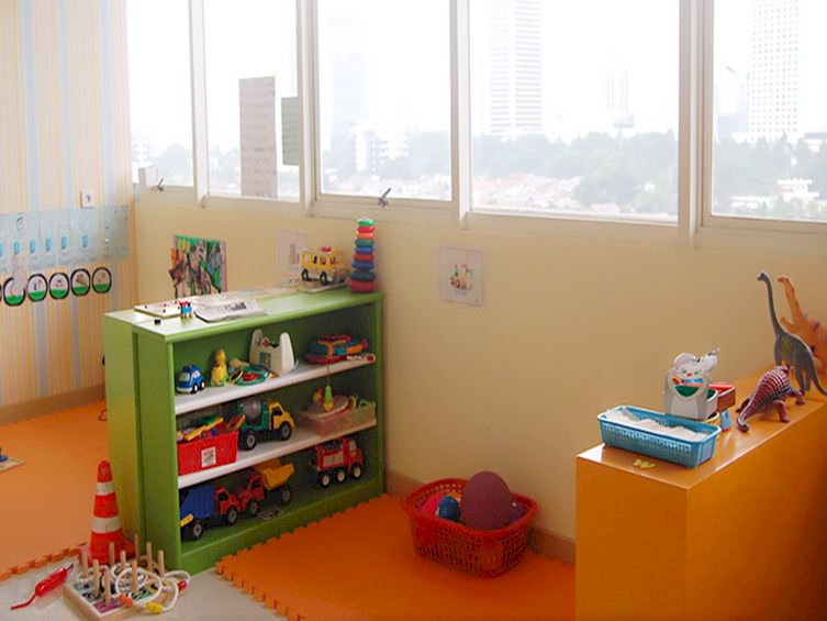 Thamrin Residence For Rent 2BR Beautiful Unit at Low Floor with Pool View
