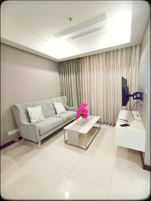 Casa Grande Dijual Cepat 2+1BR Full Furnish City View Mid Floor