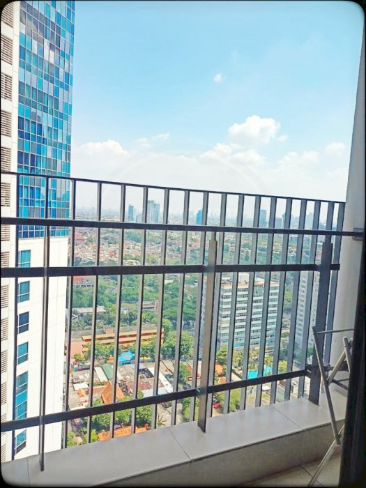 Casa Grande Dijual Cepat 2+1BR Full Furnish City View Mid Floor