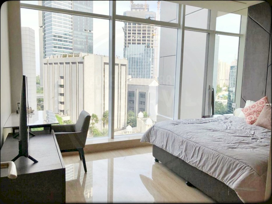 South Hills For Rent 3+1BR Full Furnish With Private Lift City View