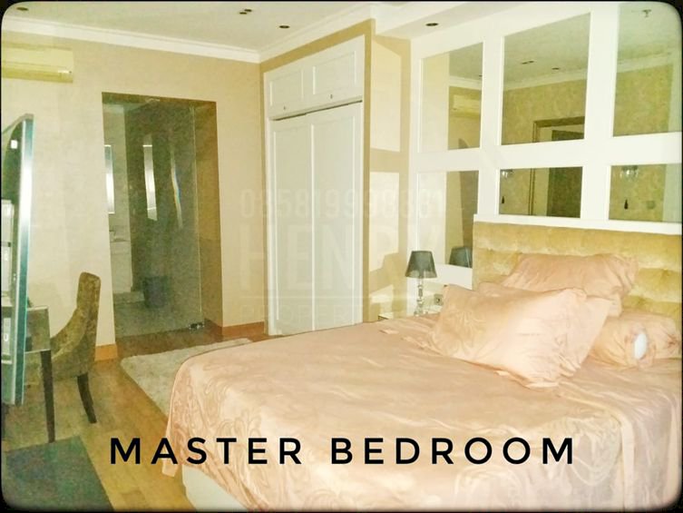 Residence 8 Senopati Dijual Cepat 3+1BR High Fl Full Furnish City View