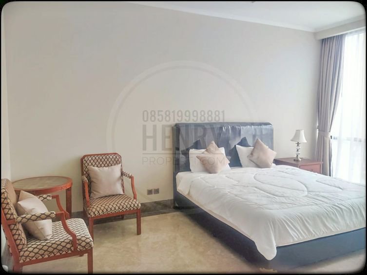 District 8 SBD Sudirman For Rent 2+1BR Mid Floor Furnish City View