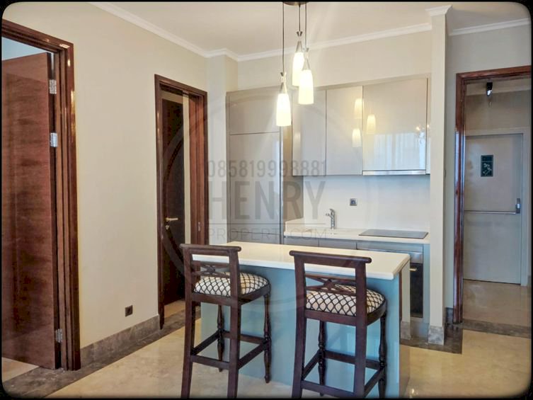 District 8 SBD Sudirman For Rent 2+1BR Mid Floor Furnish City View