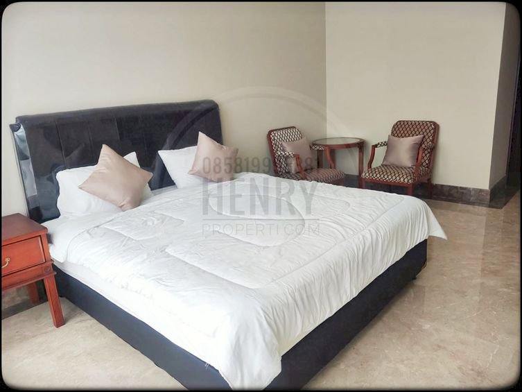 District 8 SBD Sudirman For Rent 2+1BR Mid Floor Furnish City View