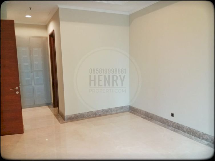 District 8 SCBD Sudirman For Rent 2+1BR Mid Floor Semi Furnish