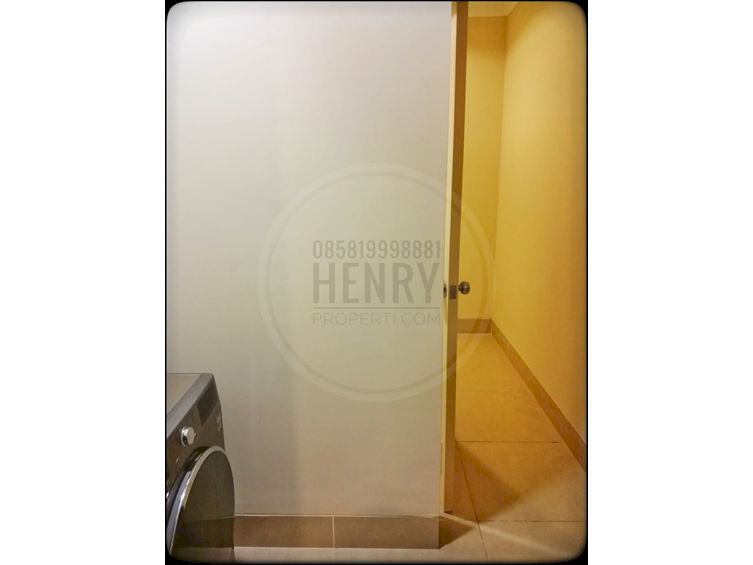District 8 SCBD Sudirman For Rent 2+1BR Mid Floor Semi Furnish