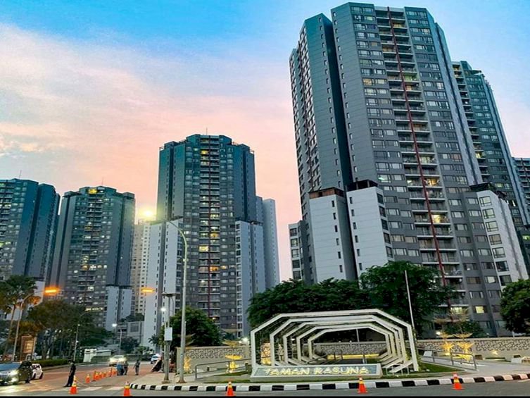 Taman Rasuna Dijual Cepat Harga Termurah 3BR Furnish Low Fl Pool View