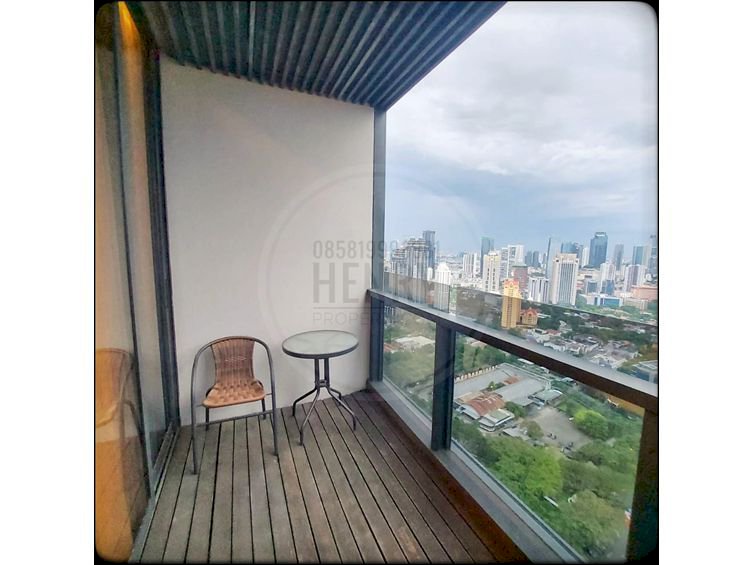District 8 SCBD Sudirman For Rent 2+1BR High Fl Full Furnish City View