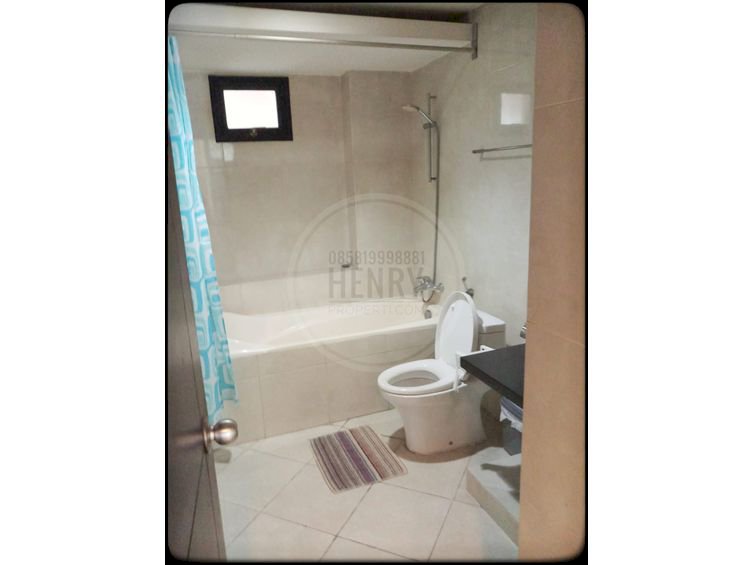 Park Royale Executive Dijual Cepat 2+1BR Furnish City View Mid Floor