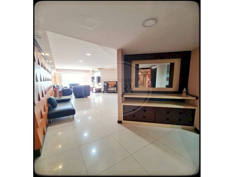 Taman Anggrek Condominium Dijual 3+1BR Full Renov dan Full Furnish