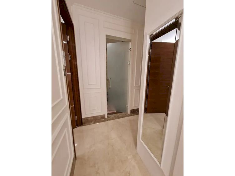 District 8 SCBD Sudirman Monthly Rent 2BR High Floor Full Furnish City View