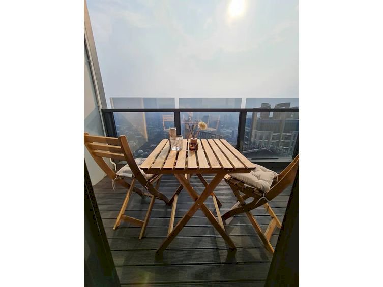 District 8 SCBD Sudirman Monthly Rent 2BR High Floor Full Furnish City View