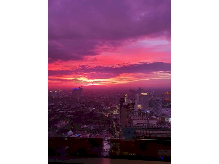District 8 SCBD Sudirman Monthly Rent 2BR High Floor Full Furnish City View