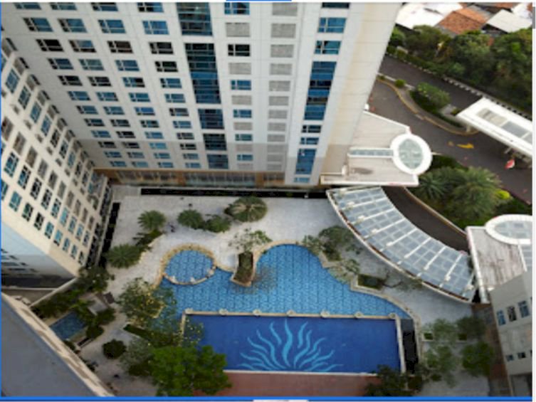 Casa Grande Dijual Cepat 3+1BR Full Furnish and Renov Mid Fl City View