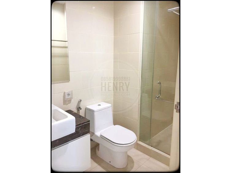 Casa Grande Dijual Cepat 3+1BR Full Furnish Mid Floor City View