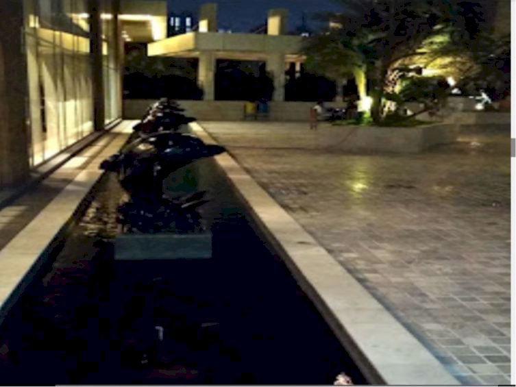 Casa Grande Dijual Cepat 3+1BR Full Furnish Mid Floor City View