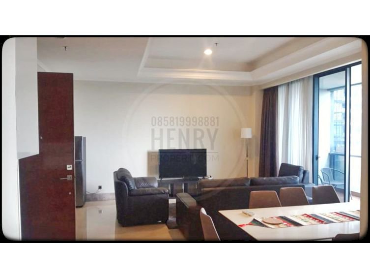 District 8 SCBD Sudirman Dijual Cepat 3+1BR Low Floor Furnish City View