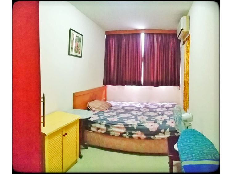 Taman Rasuna Dijual Cepat Dibawah NJOP unit 2+1BR Lantai Tinggi Furnis