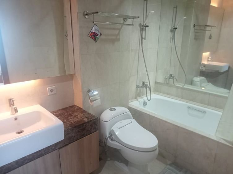Casa Grande For Rent 2+1BR Furnish and Full Renov Mid Fl Pool View