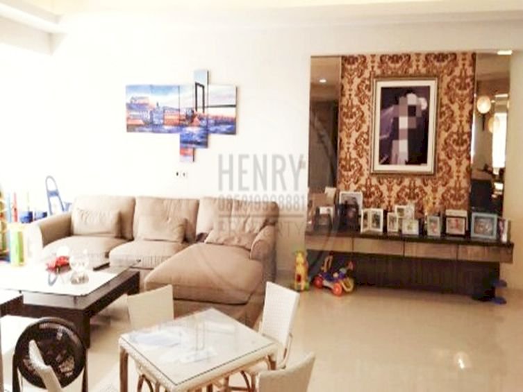 Taman Anggrek Condominium Dijual 3+1BR Full Renov + Furnish City View