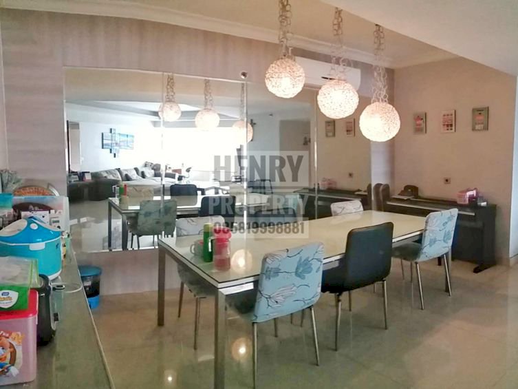 Taman Anggrek Condominium Dijual 3+1BR Full Renov + Furnish City View