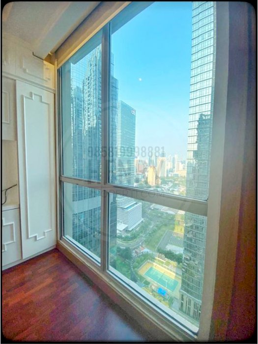 Residence 8 Senopati Dijual Cepat 3 dan 1 BR Full Furnish Private Lift