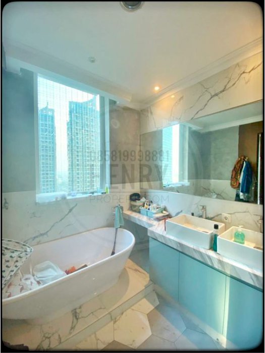 Residence 8 Senopati Dijual Cepat 3 dan 1 BR Full Furnish Private Lift