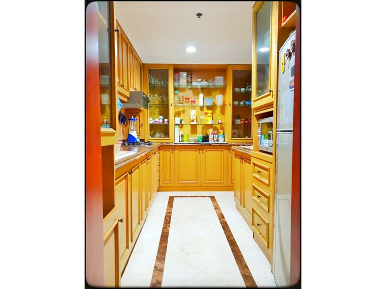 Dijual Cepat Unit 3+1BR Full Renov + Full Furnish Best City View