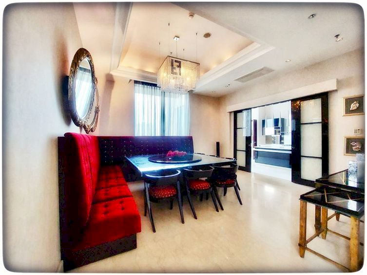 DIJUAL CEPAT BEST PRICE Penthouse Private Lift City View Lantai Tinggi