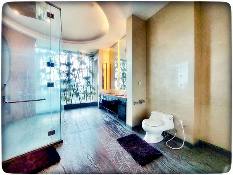 DIJUAL CEPAT BEST PRICE Penthouse Private Lift City View Lantai Tinggi