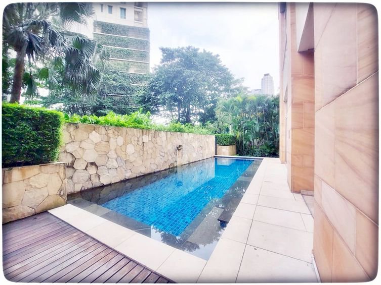 DIJUAL CEPAT BEST PRICE Town House Private Pool dan Private Garden