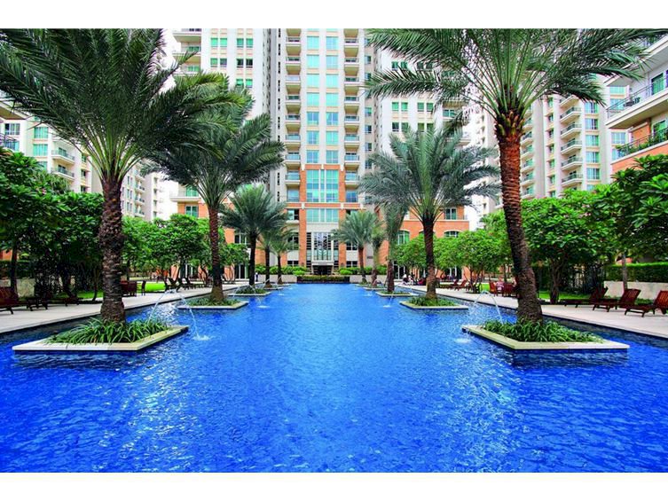 DIJUAL CEPAT BEST PRICE Town House Private Pool dan Private Garden