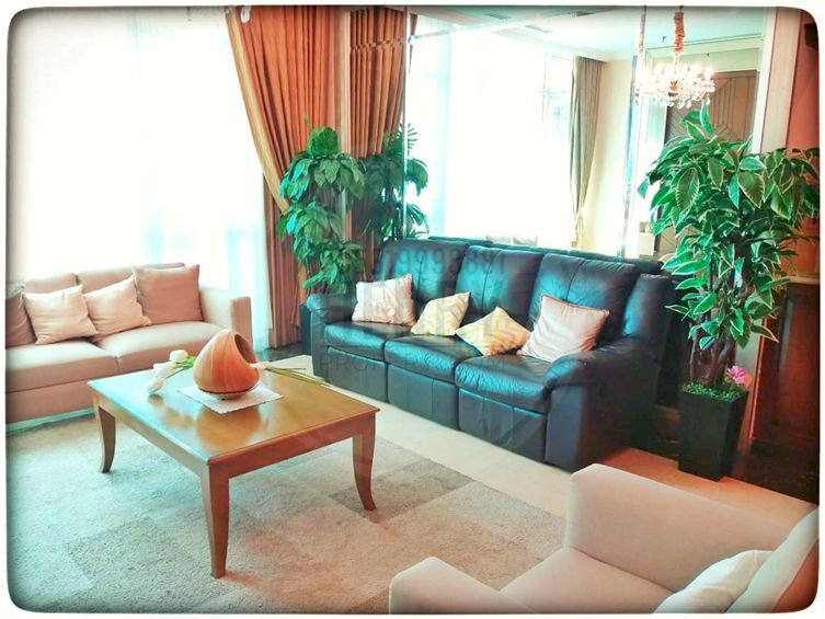 For Rent 3BR+1WFH Unit 198m2 Full Furnish City View Bellagio Mansion