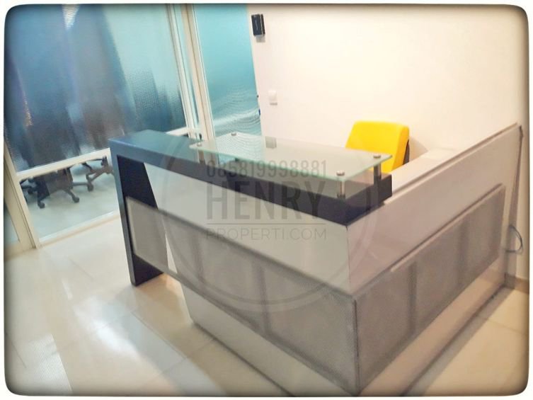 For Rent Great Office 125 m2 Full Furnish at APL Tower Mid Floor