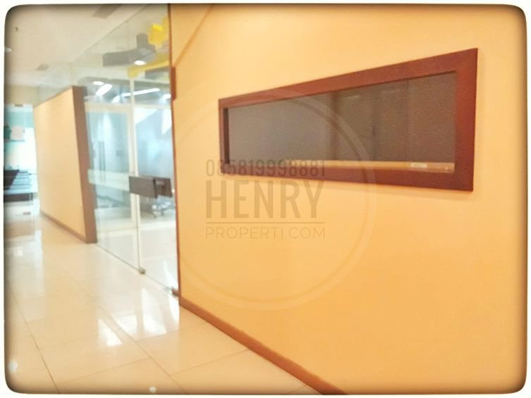 For Rent Great Office 125 m2 Full Furnish at APL Tower Mid Floor